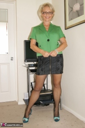 SugarBabe-Michelles Nylons